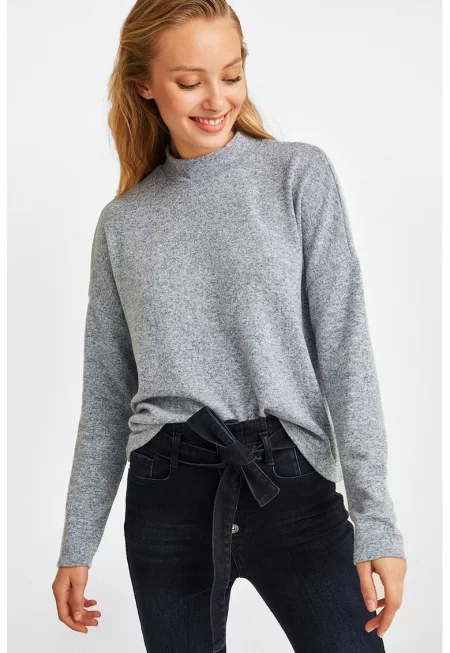 Пуловер с паднали ръкави