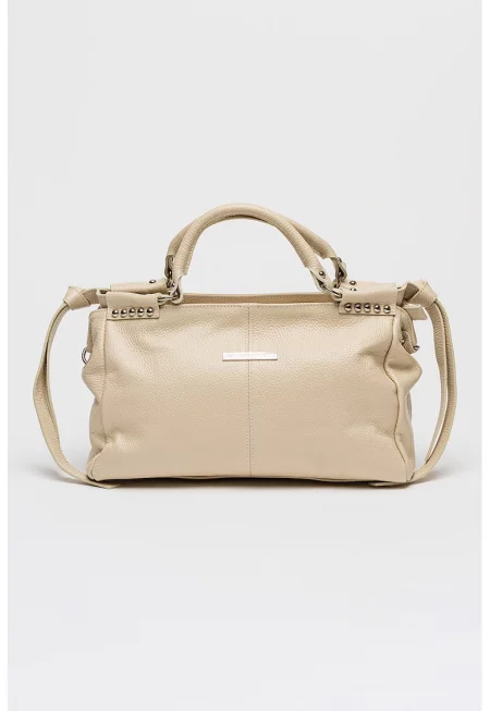 Ръчна чанта за метални нитове