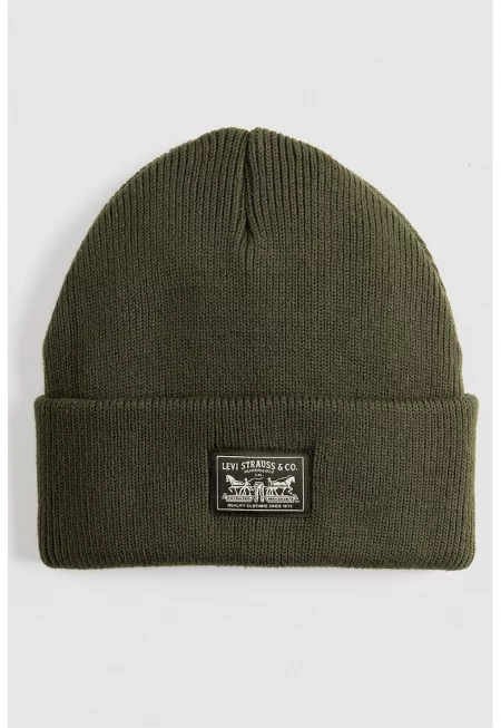 Шапка с пришито лого