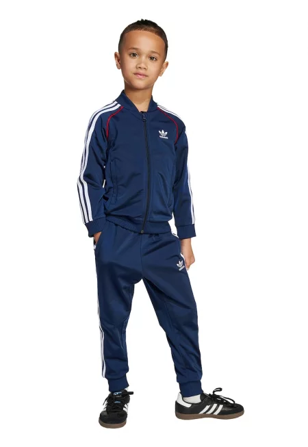 Спортен екип с цип и бродирано лого