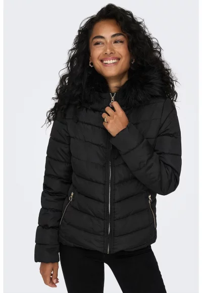 Ватирано зимно яке с качулка