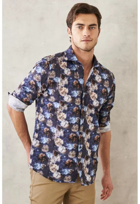 Вталена риза с флорална шарка