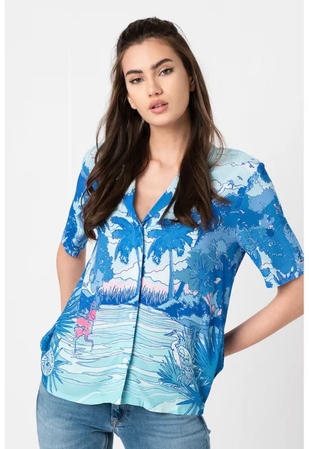 Десенирана риза