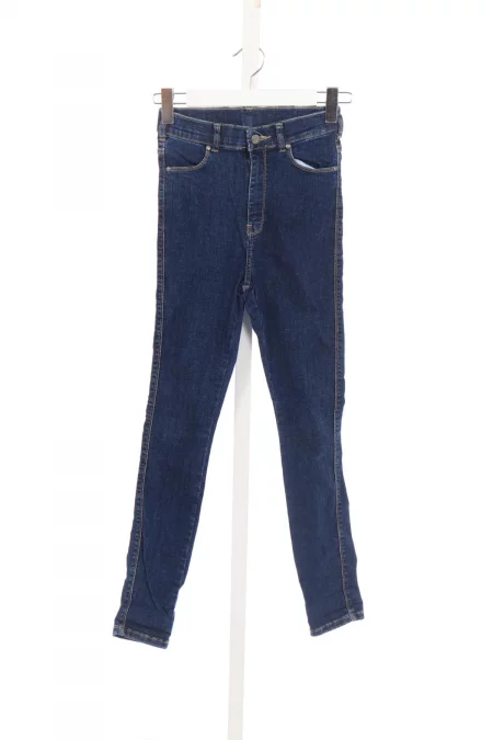 Дрехи Ластични дънки DR DENIM