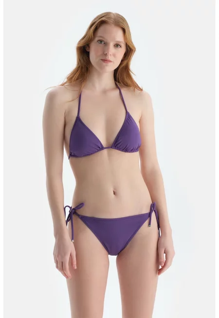 Едноцветен долен бански