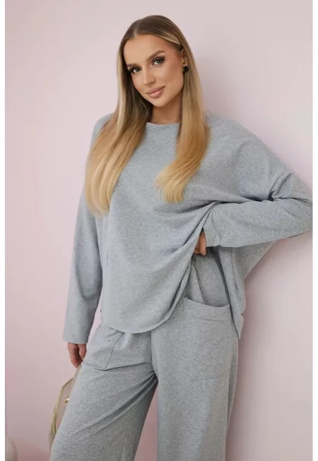 Комплект от суичър и панталони - Един размер