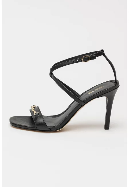 Кожени сандали с ток и метален детайл - Черен