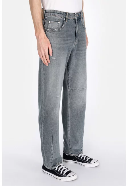 Прави дънки с протрити зони - Въглен сиво