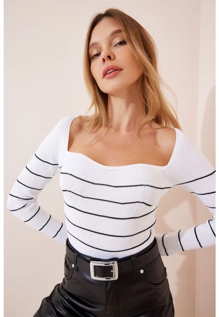 Рипсен пуловер на райе