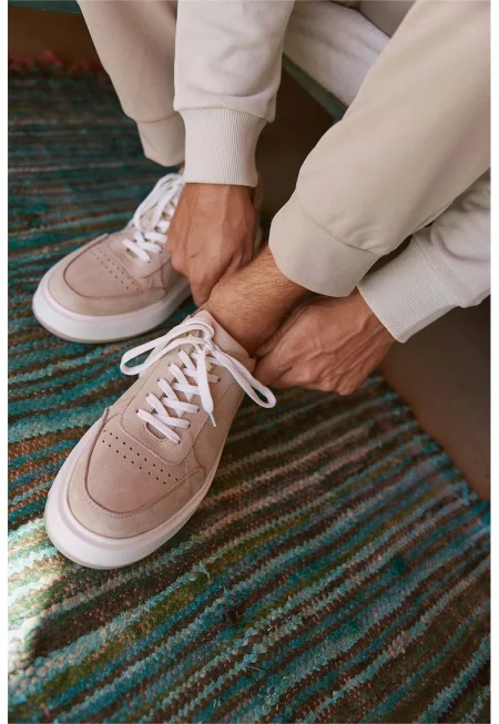 Спортни обувки от набук - Светлокафяв