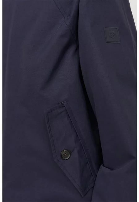 Яке с ръкави реглан