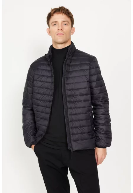 Яке с цип и средновисока яка