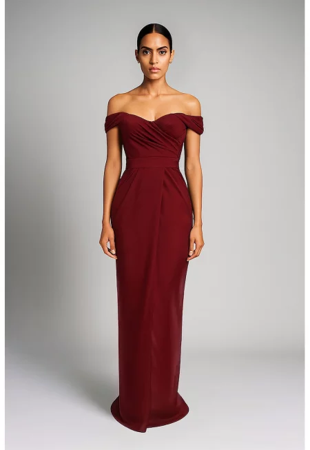 Драпирана рокля с голо рамо