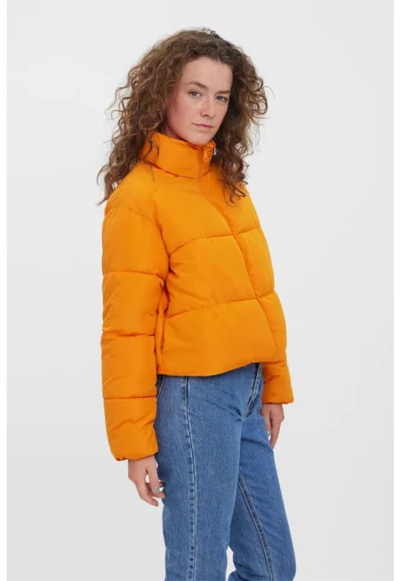 Късо зимно яке Capri с капитониран дизайн