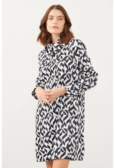 Права рокля с десен - Бял/Черен