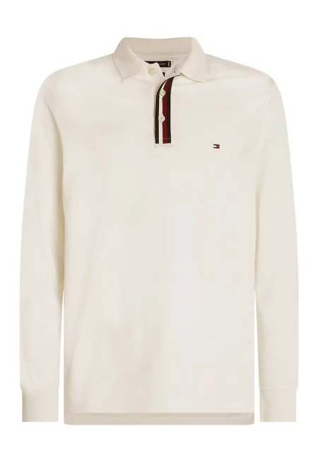 Пуловер с яка и лого