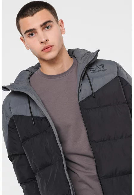 Зимно яке с качулка и лого