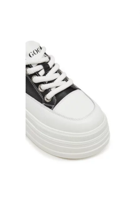 Дамски спортни обувки - RR2N4085 -  Естествена кожа - Черен