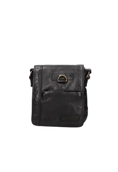 Кожена чанта през рамо с капаче - Черен