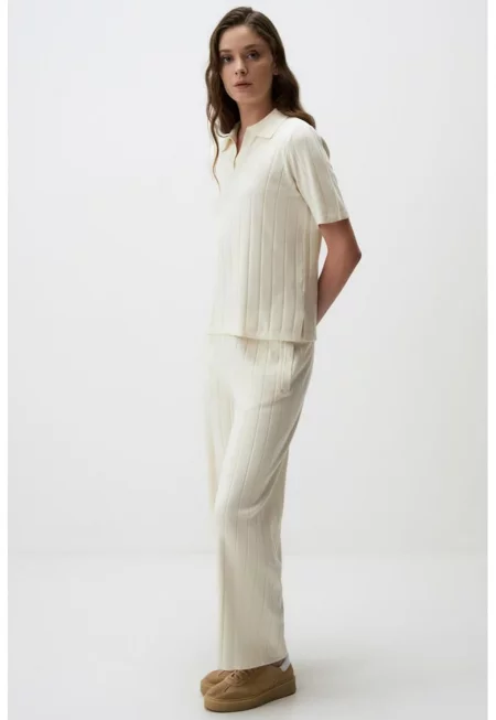 Прав рипсен панталон - Бял