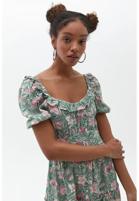 Рокля с овално деколте с принт и набирания - Светлозелен