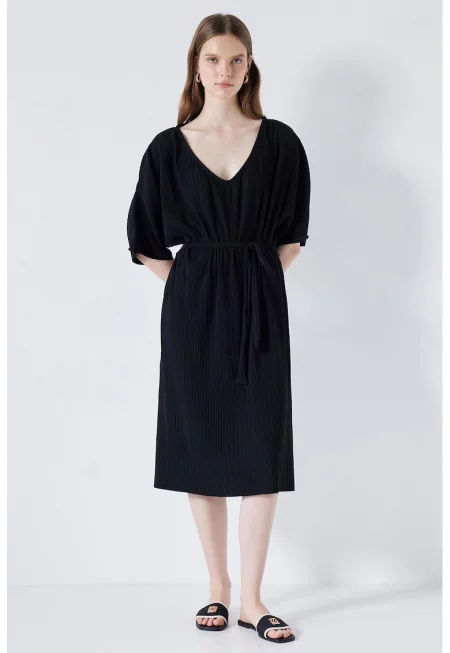 Шпиц рокля - Черен