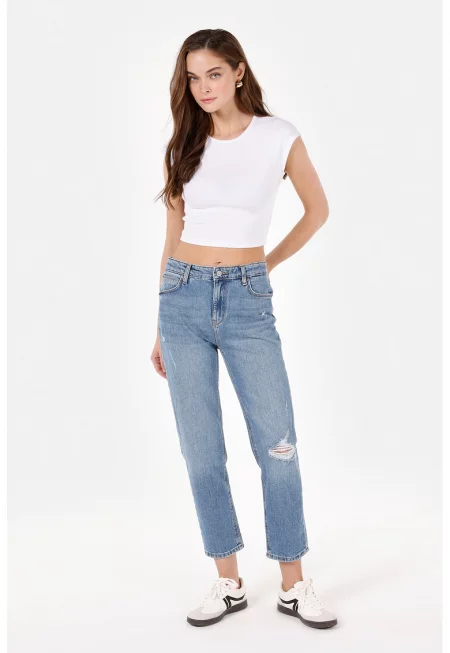 Скъсени прави дънки