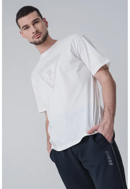 Свободна тениска с лого