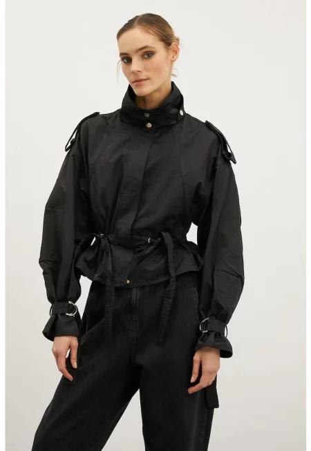 Яке с регулируема талия