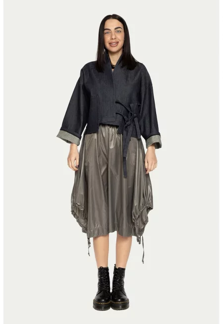 Асиметрично яке от деним