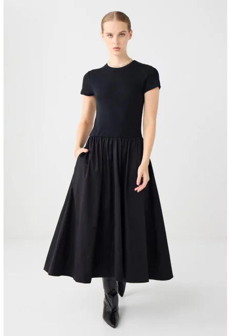 Дълга рокля с джобове - Черен