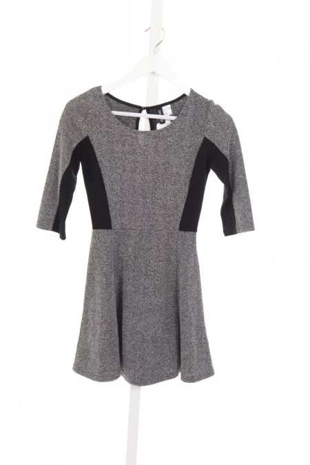 Дрехи Ежедневна рокля H&M DIVIDED