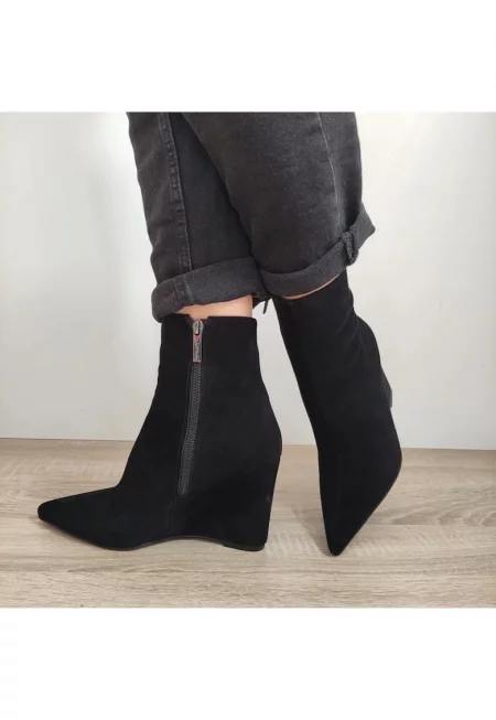 Елегантни дамски боти  K1271-133R Black Velvet - черни - Черен
