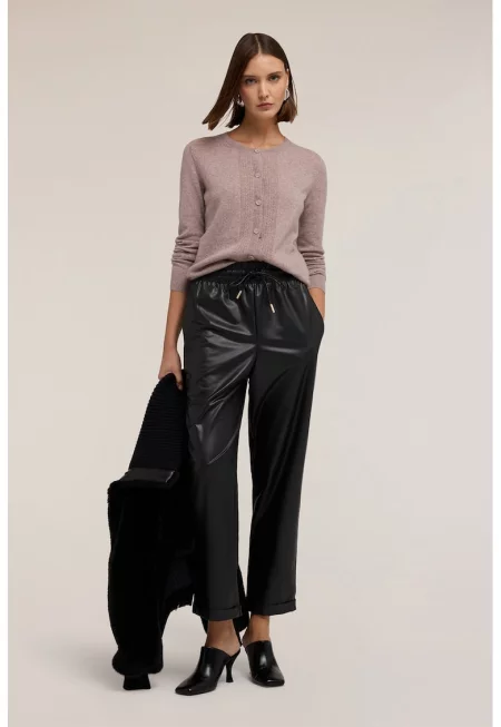 Кашмирена жилетка с копчета