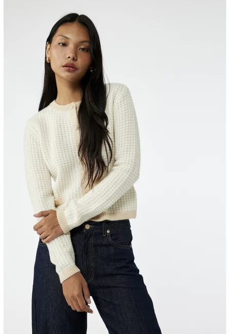 Плетена жилетка с копчета