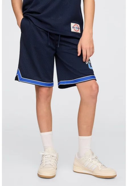 Шорти с джобове встрани