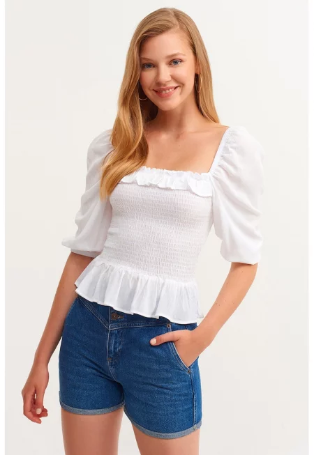 Слим блуза с бухнали ръкави