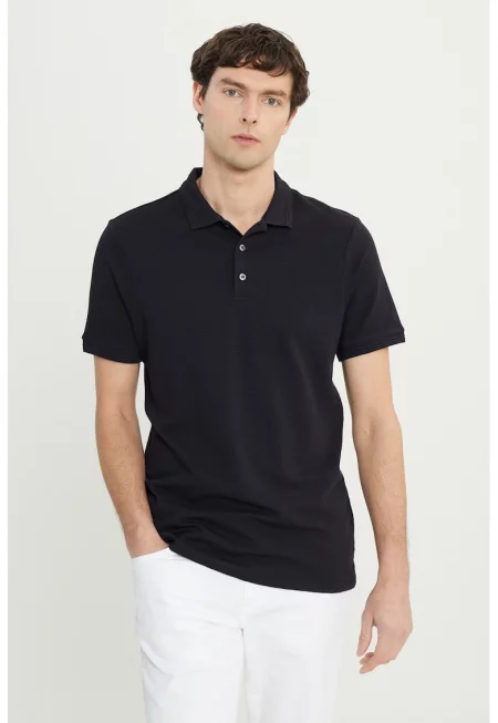 Слим тениска с яка