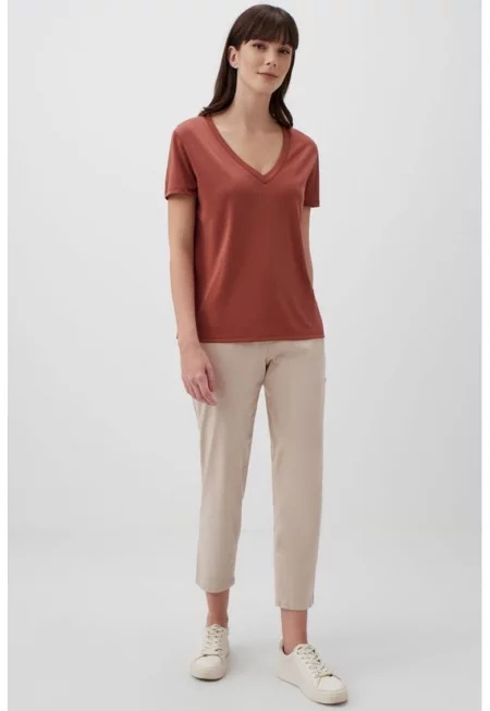 Тениска с модал с шпиц