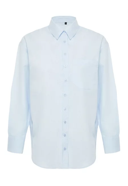 Уголемена риза с джоб на гърдите