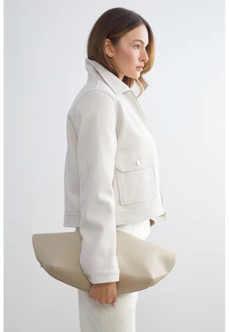 Яке с джобове с капаче