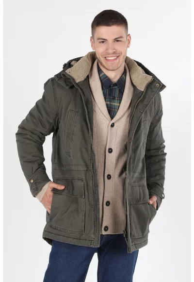 Зимна парка с отделяща се качулка