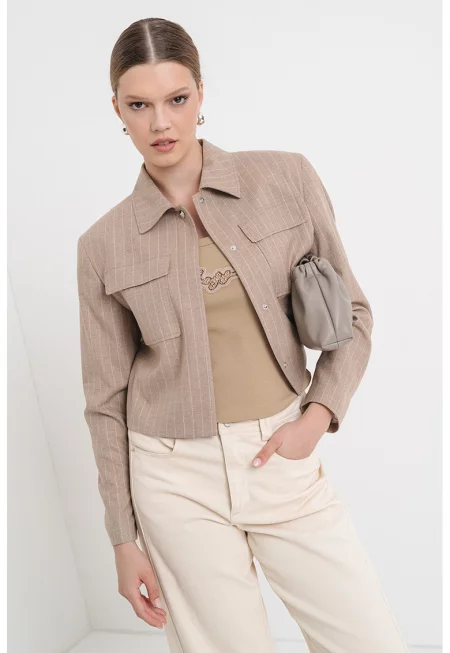 Къс шакет с капси