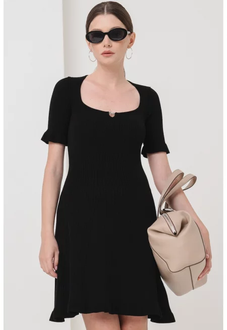 Къса рипсена рокля с дълбоко овално деколте - Черен