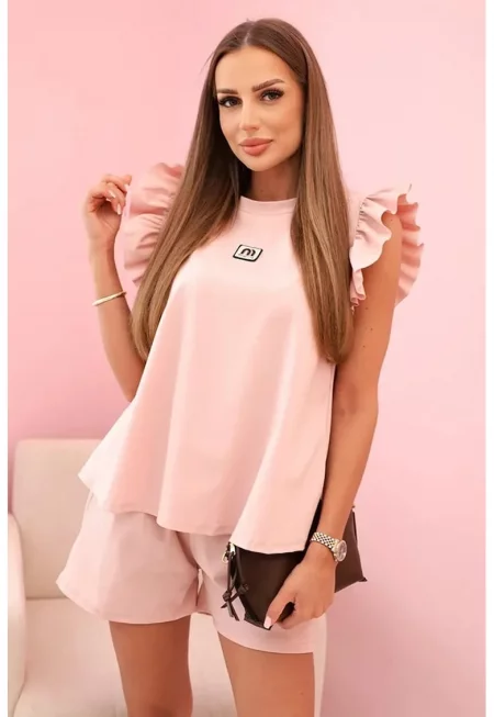 Комплект от блуза с къс ръкав и волани и къси панталони -