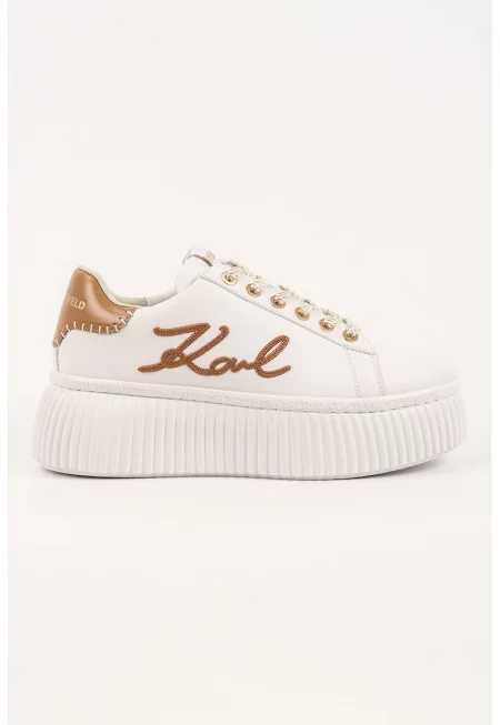 Кожени спортни обувки с равна платформа и лого