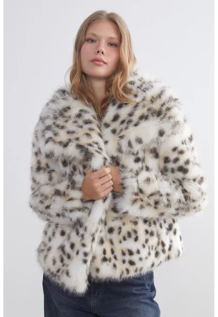 Палто с еко пух и принт - Бял/Тъмнокафяв