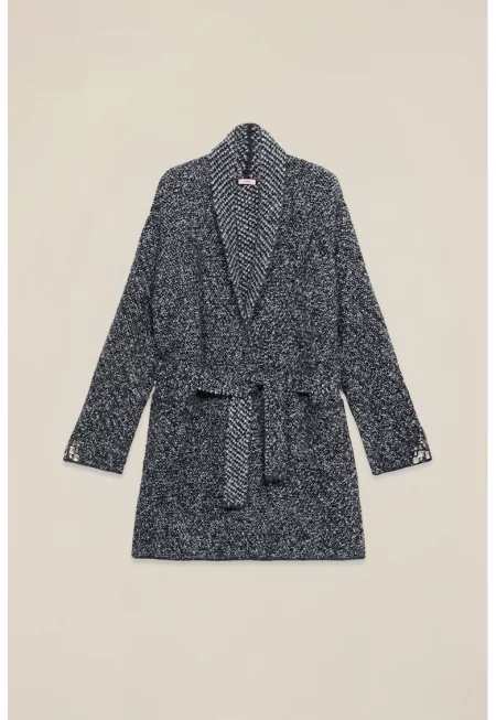 Палто с връзки