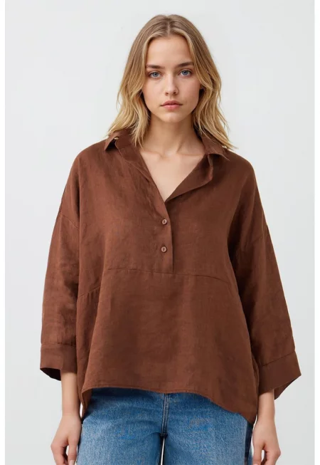 Уголемена ленена блуза с 3/4 ръкави