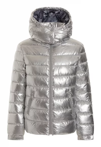 Зимно яке с капитониран ефект